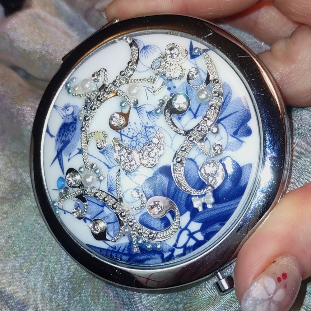 18th Century Style Vintage Compact Mirror Embellished - Picture 12 of 17